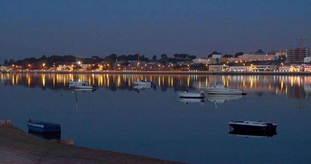 One River Seixal Seixal  Kültér fotó